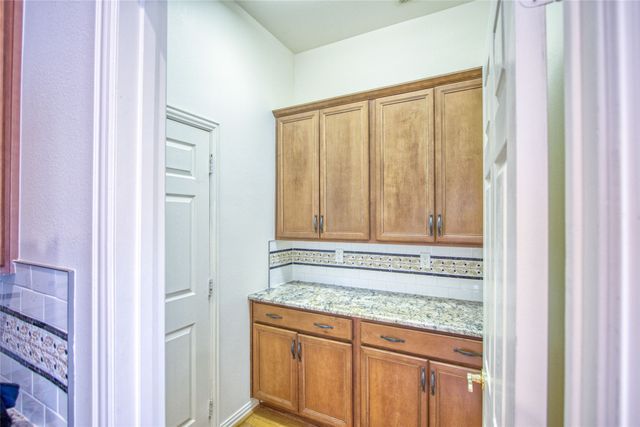 10009 Southpoint Court, Denton, TX 76207