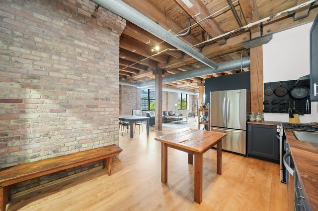 407 N Elizabeth Street 209, Chicago, IL 60642
