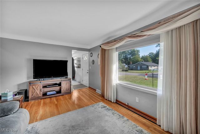 250 Vineyard Road, Avon Lake, OH 44012