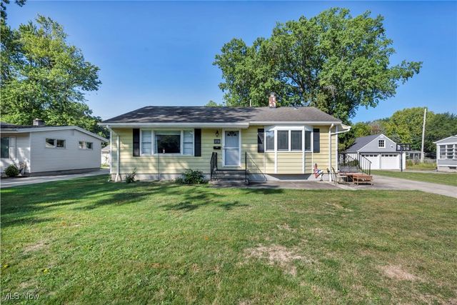 250 Vineyard Road, Avon Lake, OH 44012