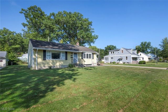 250 Vineyard Road, Avon Lake, OH 44012