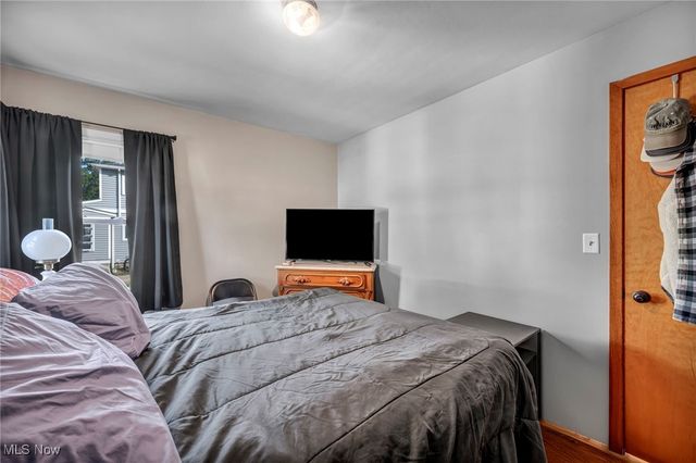 250 Vineyard Road, Avon Lake, OH 44012