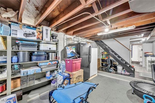 250 Vineyard Road, Avon Lake, OH 44012