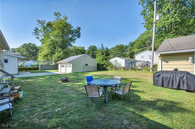 250 Vineyard Road, Avon Lake, OH 44012