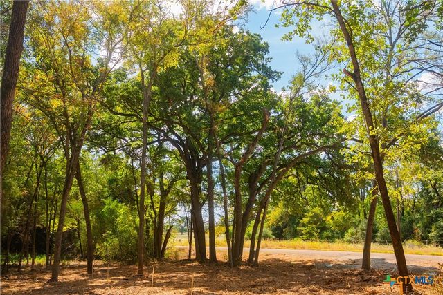 12582 Red Hill Rd, Hearne, TX 77859