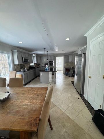 14 Hidden Valley Dr, Vernon Twp., NJ 07462