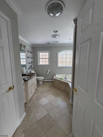 14 Hidden Valley Dr, Vernon Twp., NJ 07462