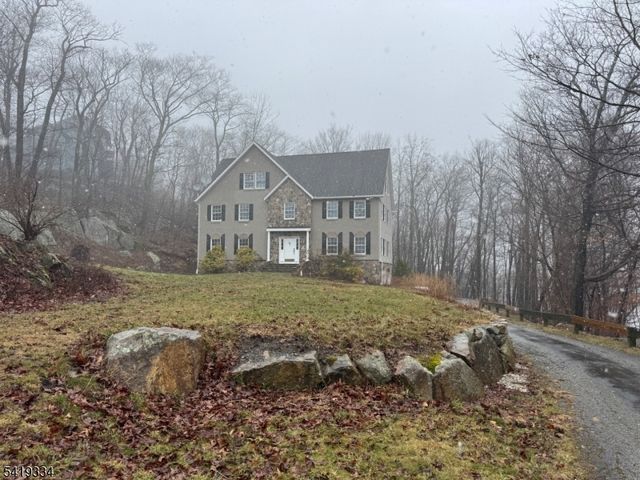 14 Hidden Valley Dr, Vernon Twp., NJ 07462