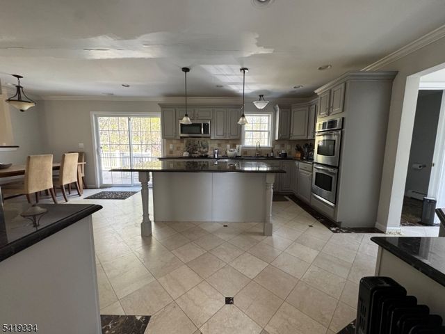 14 Hidden Valley Dr, Vernon Twp., NJ 07462
