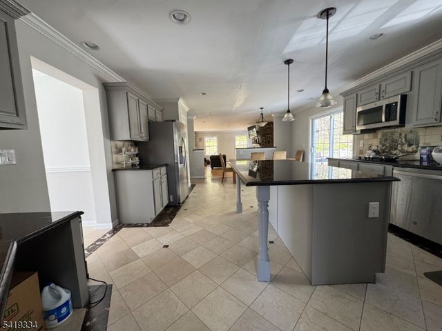 14 Hidden Valley Dr, Vernon Twp., NJ 07462