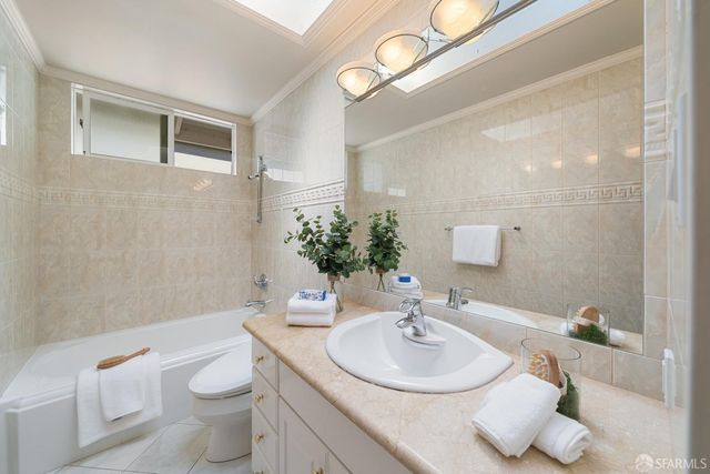 30 Manor Court, Daly City, CA 94015