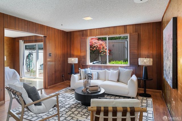 30 Manor Court, Daly City, CA 94015