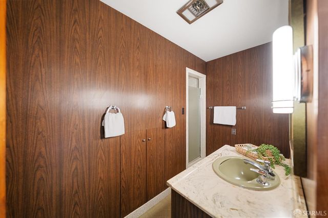 30 Manor Court, Daly City, CA 94015