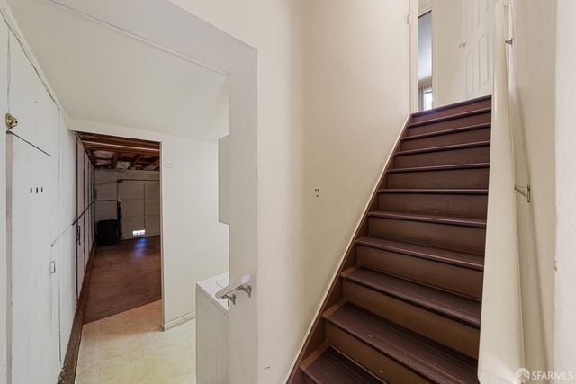 30 Manor Court, Daly City, CA 94015