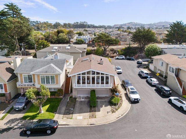 30 Manor Court, Daly City, CA 94015
