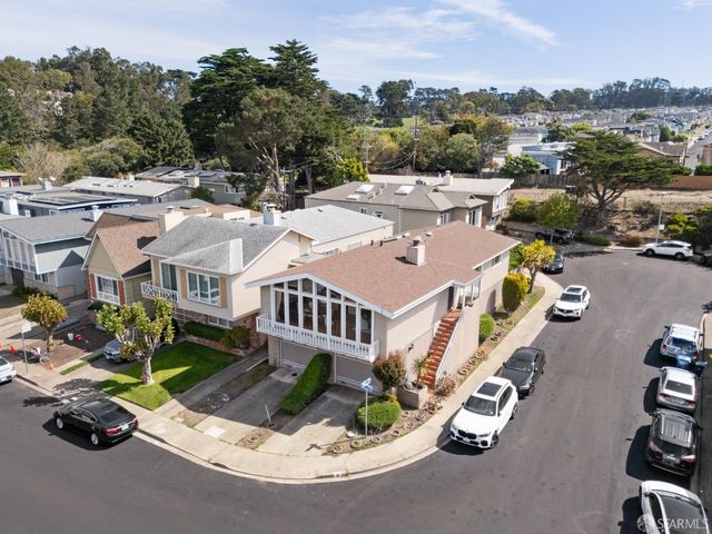 30 Manor Court, Daly City, CA 94015