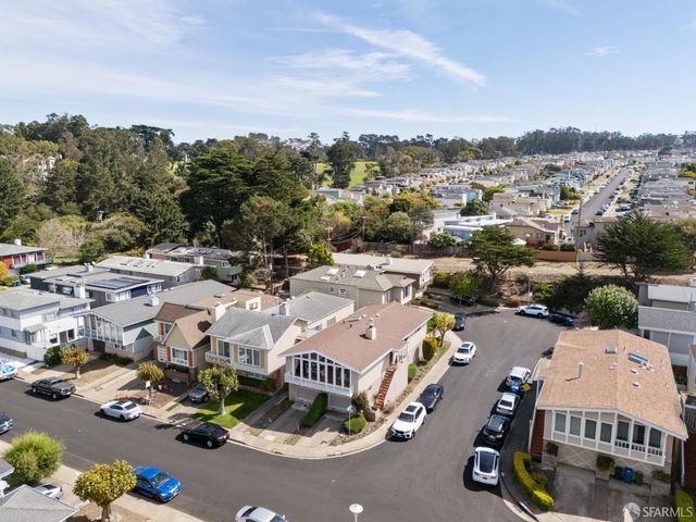 30 Manor Court, Daly City, CA 94015