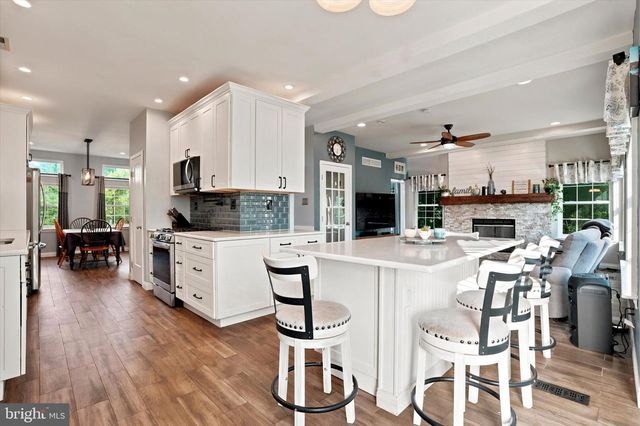 1725 MEYER WAY, Jamison, PA 18929