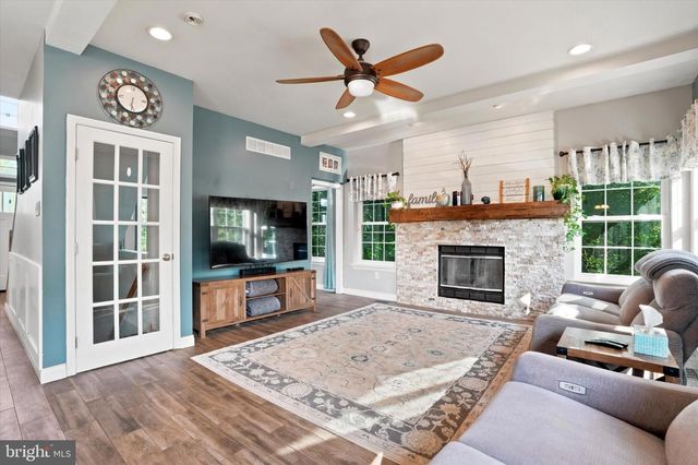 1725 MEYER WAY, Jamison, PA 18929