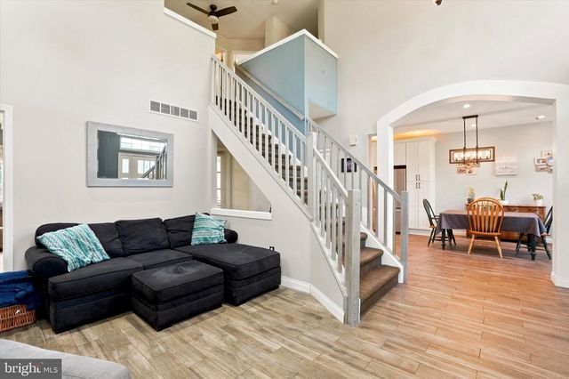 1725 MEYER WAY, Jamison, PA 18929