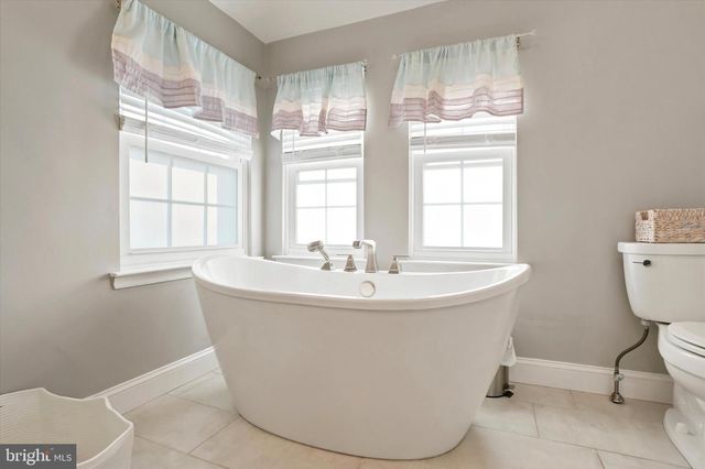 1725 MEYER WAY, Jamison, PA 18929