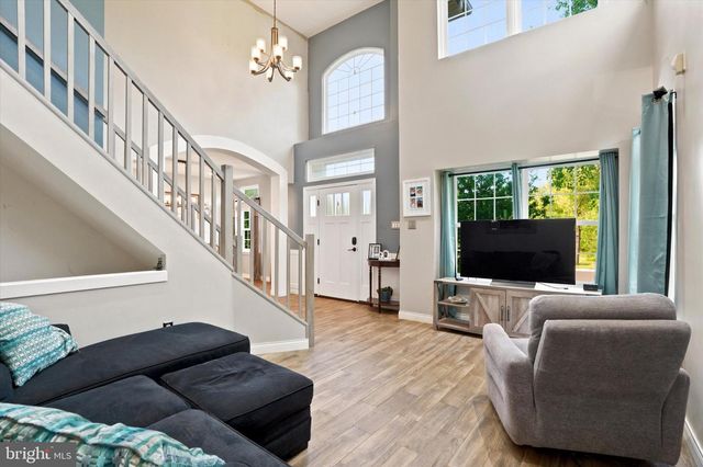 1725 MEYER WAY, Jamison, PA 18929