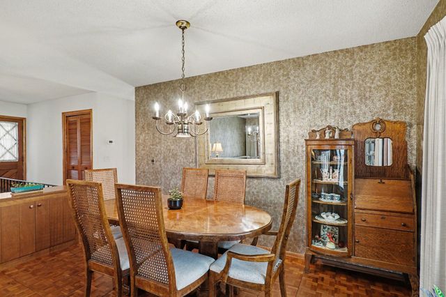 200 W 107th Street, Bloomington, MN 55420