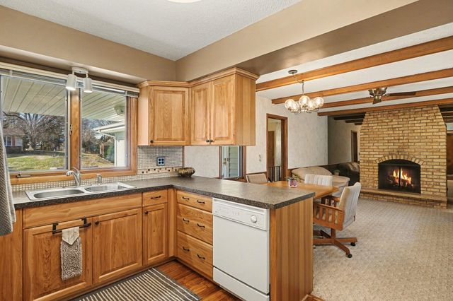 200 W 107th Street, Bloomington, MN 55420