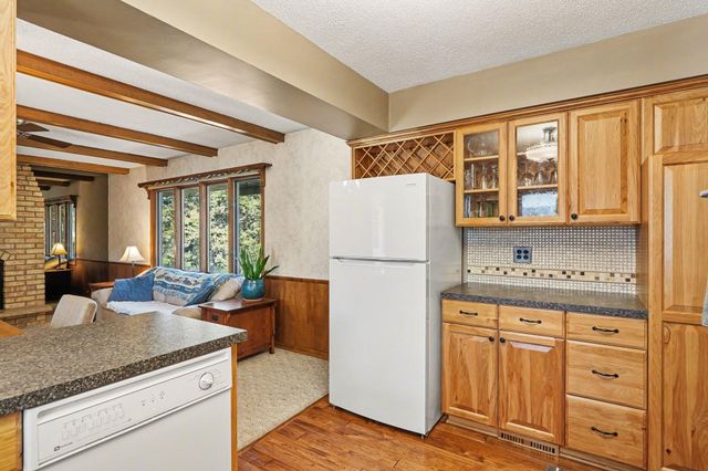 200 W 107th Street, Bloomington, MN 55420