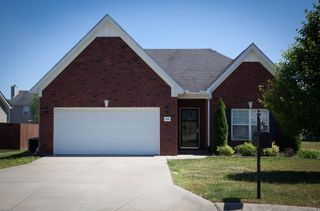 2044 Red Jacket Trce, Spring Hill, TN 37174