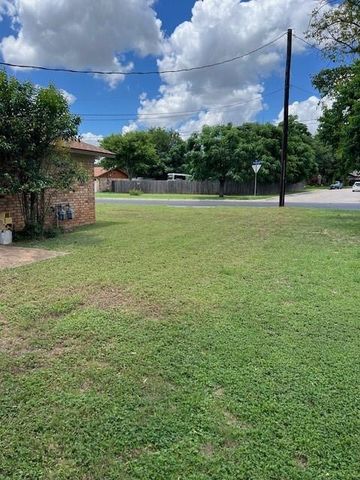 812 Ranch RD A, Georgetown, TX 78628