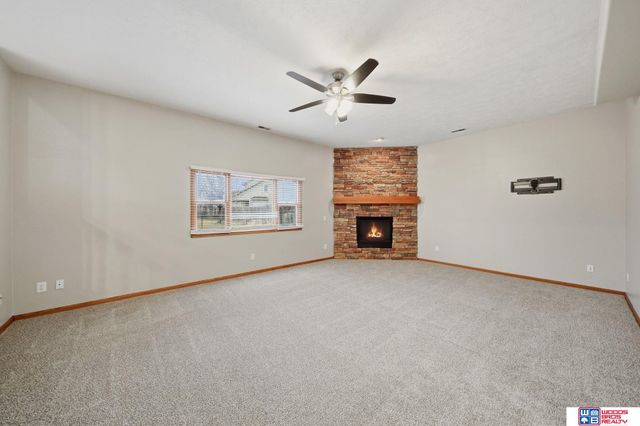 7920 S 59th Street, Lincoln, NE 68516