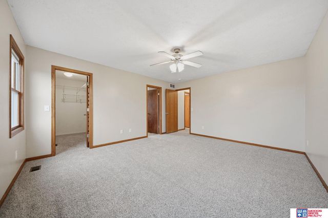 7920 S 59th Street, Lincoln, NE 68516