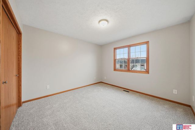 7920 S 59th Street, Lincoln, NE 68516