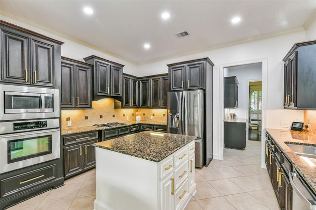 14123 Bloomingdale Manor Drive, Cypress, TX 77429