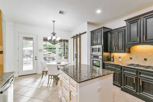 14123 Bloomingdale Manor Drive, Cypress, TX 77429