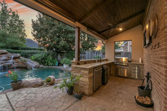 14123 Bloomingdale Manor Drive, Cypress, TX 77429