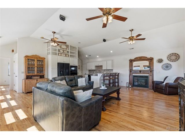 458 Grey Squirrel Way, Franktown, CO 80116
