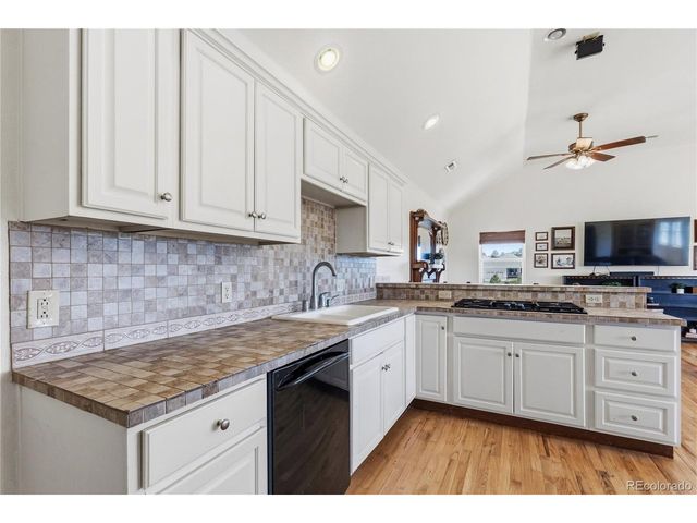458 Grey Squirrel Way, Franktown, CO 80116
