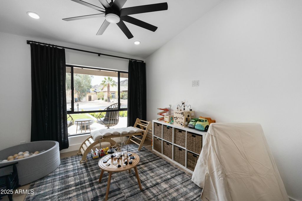 property-img