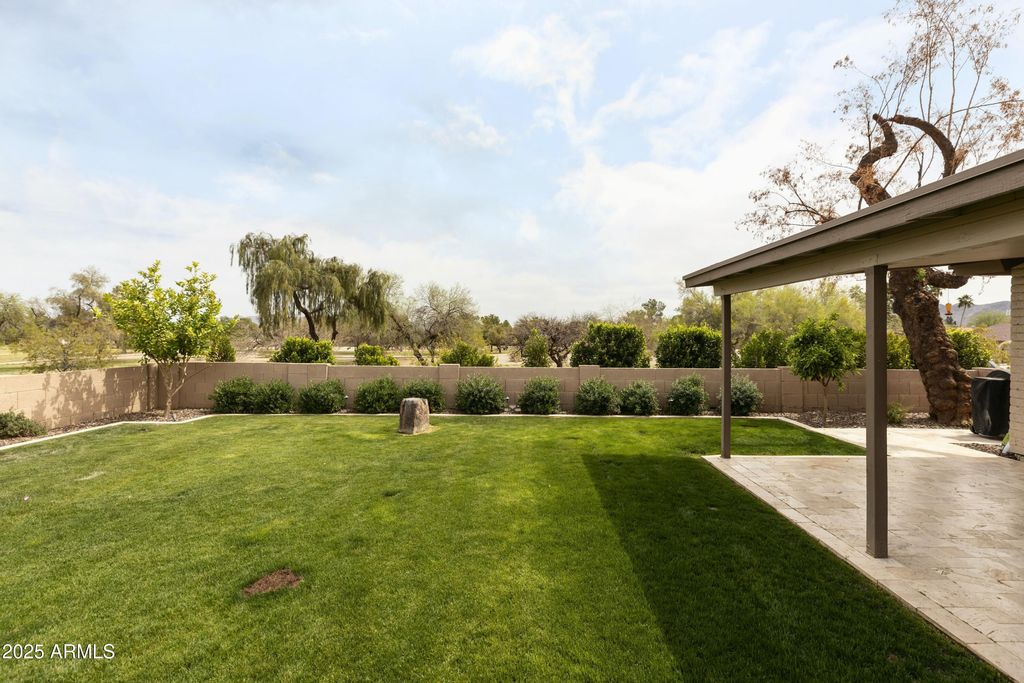 property-img