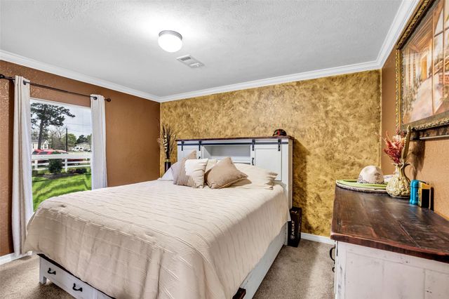 27250 Remmington Forest E, Magnolia, TX 77355