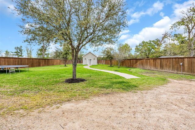 27250 Remmington Forest E, Magnolia, TX 77355