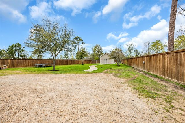 27250 Remmington Forest E, Magnolia, TX 77355
