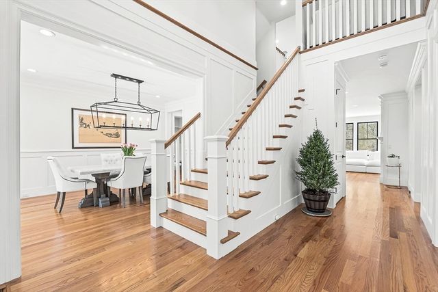 2 Arrow Path, Natick, MA 01760