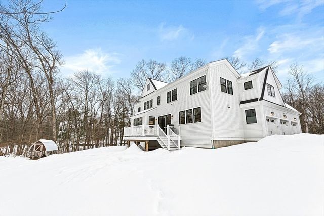 2 Arrow Path, Natick, MA 01760