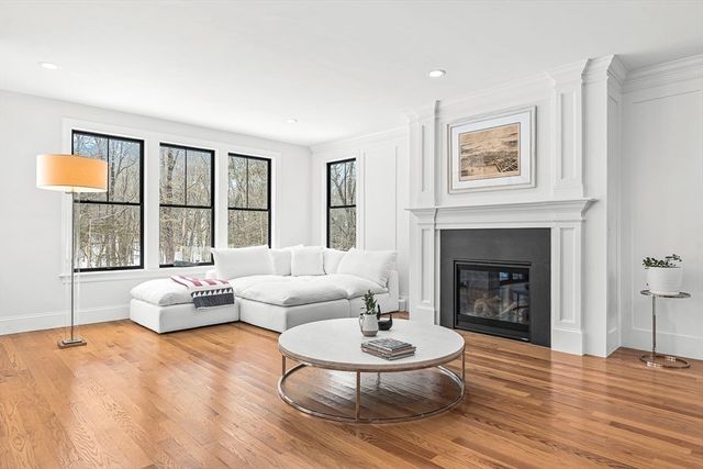 2 Arrow Path, Natick, MA 01760