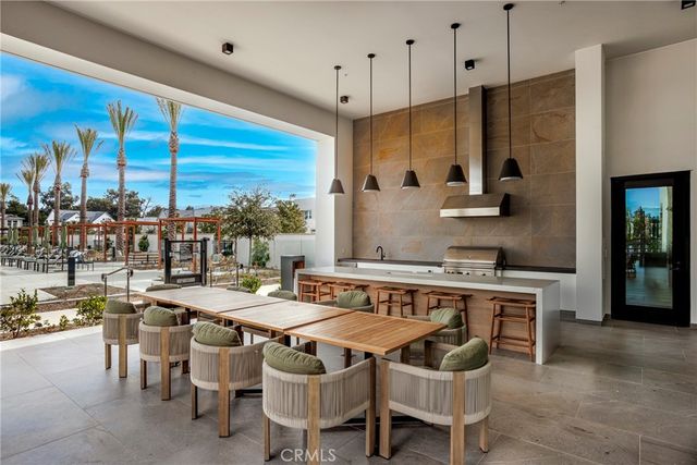 120 Chapman, Lake Forest, CA 92630