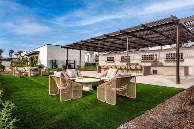 120 Chapman, Lake Forest, CA 92630