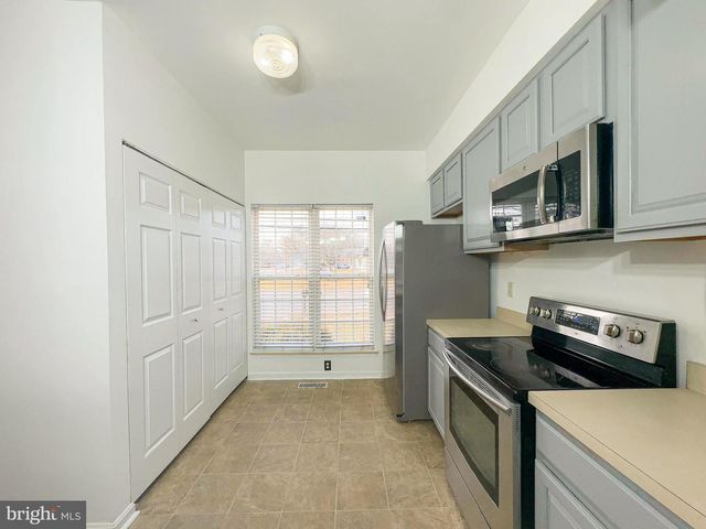 8153 TELEGRAPH RD, Severn, MD 21144